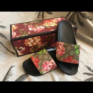 Gucci GG Blooms Supreme Floral Slide Sandal